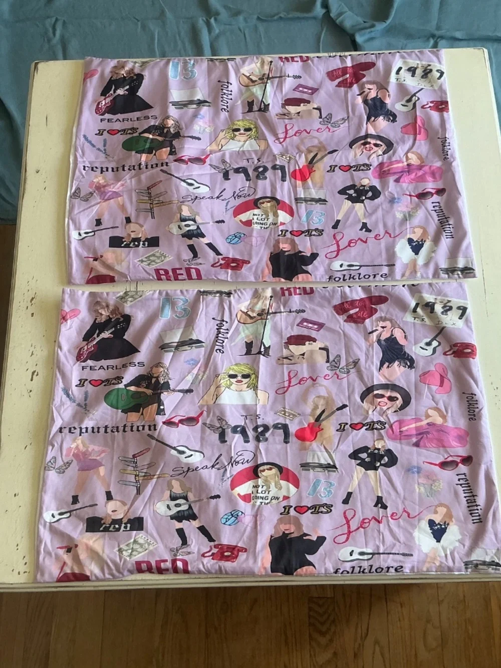 NWOT Taylor Swift Folklore Inspired Queen Duvet Cover & 2 Shams